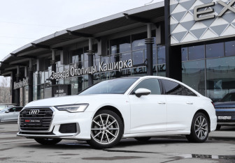 Подержанный автомобиль Audi A6 Sedan 2020 года (25 фото)