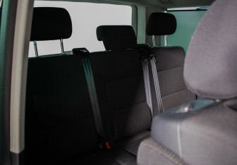 Подержанный автомобиль Volkswagen Multivan 2018 года (11 фото)