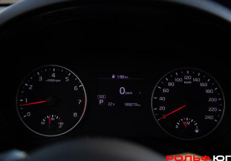 Подержанный автомобиль Kia Seltos 2021 года (9 фото)