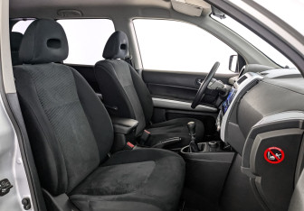 Подержанный автомобиль Nissan X-Trail 2013 года (24 фото)