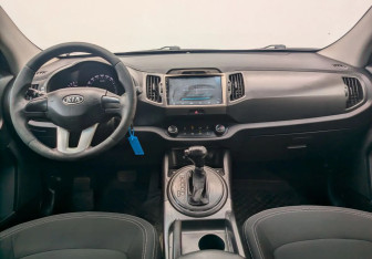 Подержанный автомобиль Kia Sportage 2011 года (9 фото)