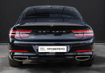 Подержанный автомобиль Genesis G80 2021 года (5 фото)