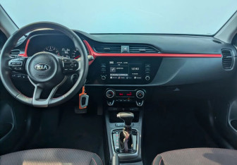 Подержанный автомобиль Kia Rio Hatchback 2021 года (9 фото)