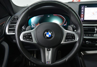 Подержанный автомобиль BMW X3 2021 года (11 фото)