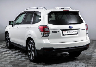 Подержанный автомобиль Subaru Forester Suv 2016 года (7 фото)
