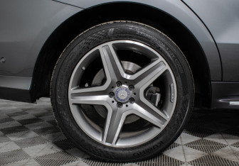 Подержанный автомобиль Mercedes-Benz GLE 2016 года (18 фото)