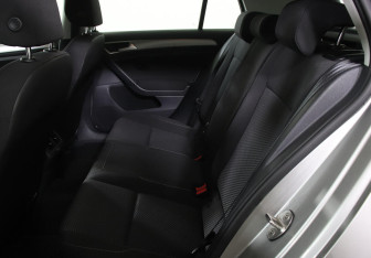 Подержанный автомобиль Volkswagen Golf Hatchback 2018 года (11 фото)