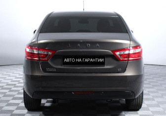 Подержанный автомобиль LADA (ВАЗ) Vesta Sedan 2019 года (4 фото)