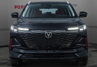 Подержанный автомобиль Changan UNI-S 2024 года (2 фото)