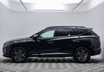 Подержанный автомобиль Hyundai Tucson 2021 года (8 фото)