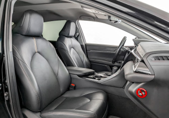 Подержанный автомобиль Toyota Camry Sedan 2019 года (24 фото)