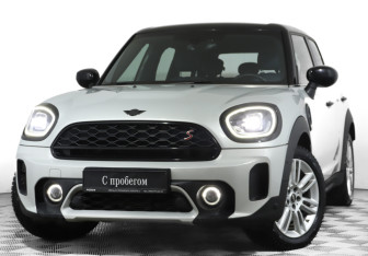 Подержанный автомобиль MINI Countryman 2022 года (21 фото)