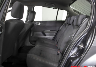 Подержанный автомобиль Renault Megane Sedan 2008 года (8 фото)
