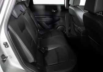 Подержанный автомобиль Nissan Qashqai 2009 года (10 фото)