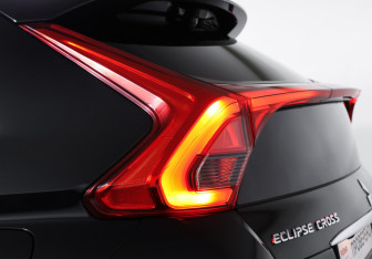 Подержанный автомобиль Mitsubishi Eclipse Cross 2019 года (22 фото)