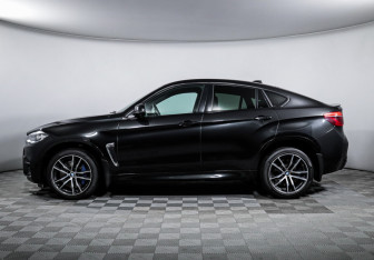 Подержанный автомобиль BMW X6 M 2015 года (8 фото)