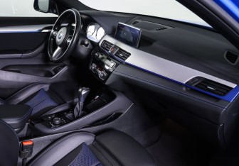 Подержанный автомобиль BMW X2 2021 года (11 фото)