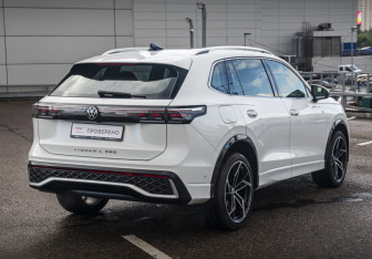 Подержанный автомобиль Volkswagen Tiguan 2024 года (5 фото)