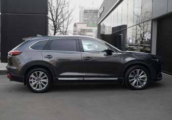 Подержанный автомобиль Mazda CX-9 2021 года (4 фото)