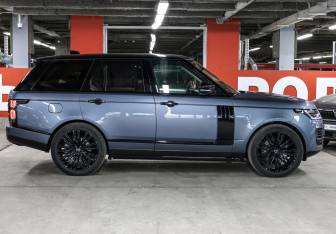 Подержанный автомобиль Land Rover Range Rover 2018 года (4 фото)