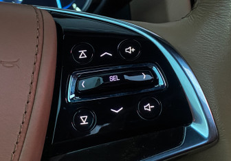 Подержанный автомобиль Cadillac Escalade Suv 2020 года (21 фото)