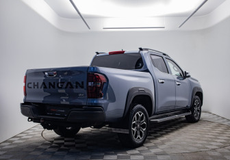 Подержанный автомобиль Changan Hunter Plus 2023 года (4 фото)