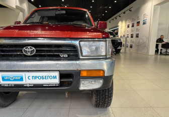 Подержанный автомобиль Toyota 4Runner 1995 года (7 фото)