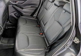 Подержанный автомобиль Subaru Forester Suv 2018 года (12 фото)