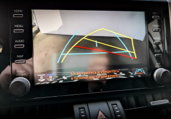 Подержанный автомобиль Toyota RAV4 2021 года (15 фото)