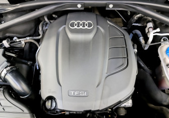 Подержанный автомобиль Audi Q5 2016 года (9 фото)