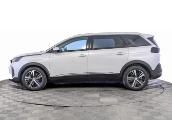 Подержанный автомобиль Peugeot 5008 Suv 2021 года (8 фото)