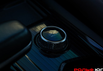 Подержанный автомобиль Geely Monjaro 2023 года (28 фото)