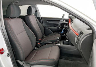 Подержанный автомобиль Kia Rio Sedan 2020 года (23 фото)