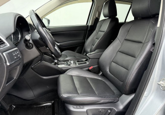 Подержанный автомобиль Mazda CX-5 2015 года (10 фото)