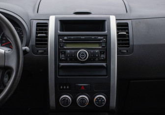 Подержанный автомобиль Nissan X-Trail 2012 года (14 фото)