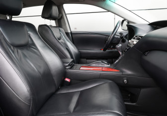 Подержанный автомобиль Lexus RX 2011 года (11 фото)