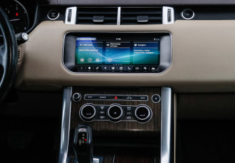 Подержанный автомобиль Land Rover Range Rover Sport 2017 года (13 фото)