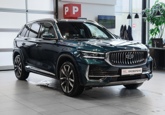 Подержанный автомобиль Geely Monjaro 2023 года (3 фото)