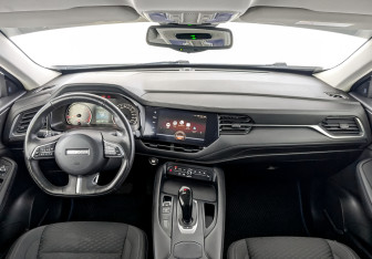 Подержанный автомобиль Haval F7 2021 года (14 фото)
