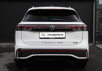 Подержанный автомобиль Volkswagen Tiguan 2024 года (5 фото)