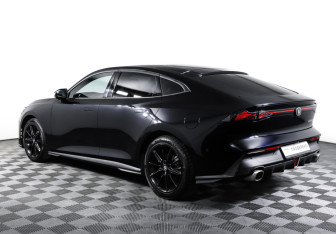 Подержанный автомобиль Changan UNI-V 2023 года (7 фото)