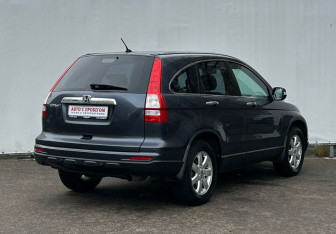 Подержанный автомобиль Honda CR-V 2012 года (5 фото)