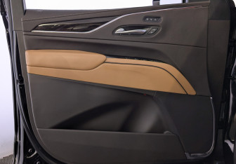 Подержанный автомобиль Cadillac Escalade Suv 2022 года (19 фото)