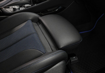 Подержанный автомобиль BMW X1 2021 года (12 фото)