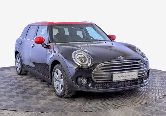 Подержанный автомобиль MINI Clubman Wagon 2019 года (3 фото)