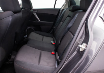 Подержанный автомобиль Mazda 3 Sedan 2013 года (11 фото)