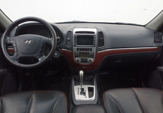 Подержанный автомобиль Hyundai Santa Fe 2008 года (12 фото)