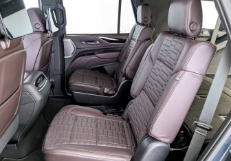 Подержанный автомобиль Cadillac Escalade Suv 2021 года (12 фото)