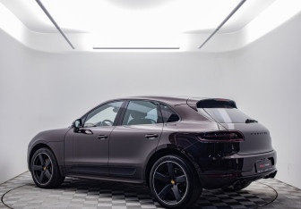 Подержанный автомобиль Porsche Macan 2018 года (7 фото)