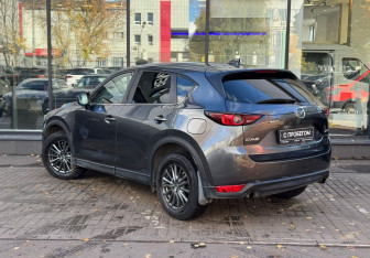 Подержанный автомобиль Mazda CX-5 2019 года (6 фото)